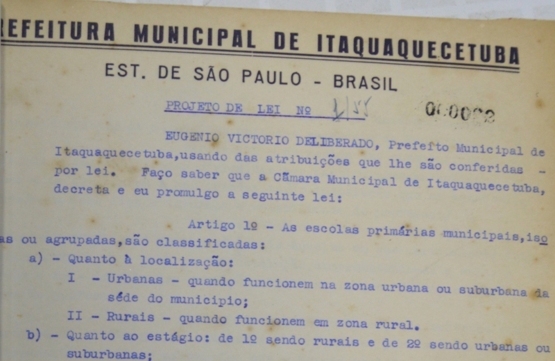 Noticia primeiro-projeto-de-lei-aprovado-tratava-da-organizacao-das-escolas-municipais